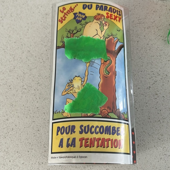 Sexy naughty Adam leaf string underwear - Picture 7 of 8